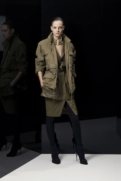 Look 6